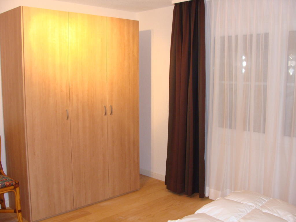 Apartment Residence Caprice Γκρίντελβαλντ Δωμάτιο φωτογραφία